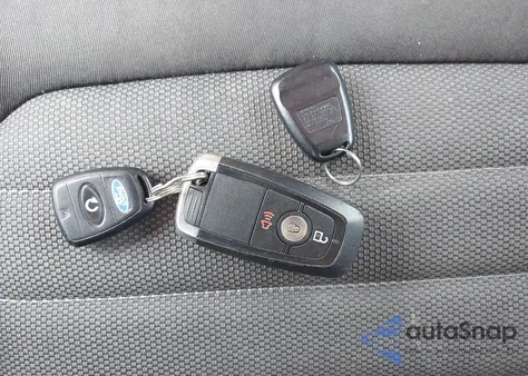 2017 Ford Edge Se z USA, uszkodzony, nr VIN 2FMPK4G97HBB35390